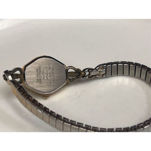 Vintage Armitron Gold Tone Stainless Steel Adjustable Stretchy Women’s Watch